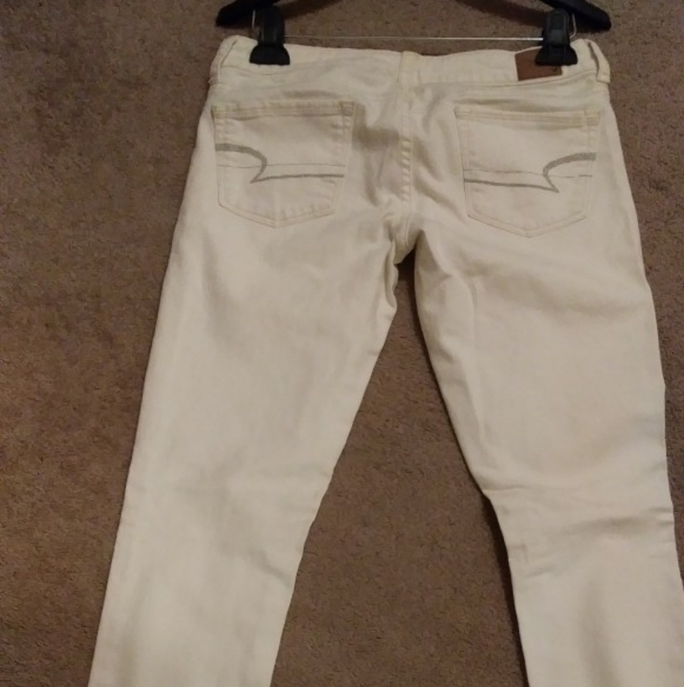 Ivory Jeans - Picture 2 of 3